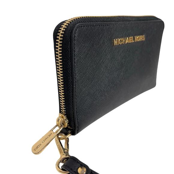 Michael Kors Jet Set Black Zip Around Wristlet - Picture 3 of 11
